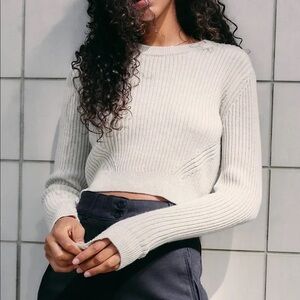Aritzia Cream Crew Neck Sweater